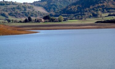 lago-di-canterno-cantern-lake-fiuggi-terme-guided-tour-tour-guidato-intoro-al-lago-di-canterno-in-bici-guided-tour-in-bike-Tour-Guidato-Lago-di-Canterno-e-i-borghi-storici-Guided-Tour-of-Lake-Canterno-and-the-Historic-Villages-